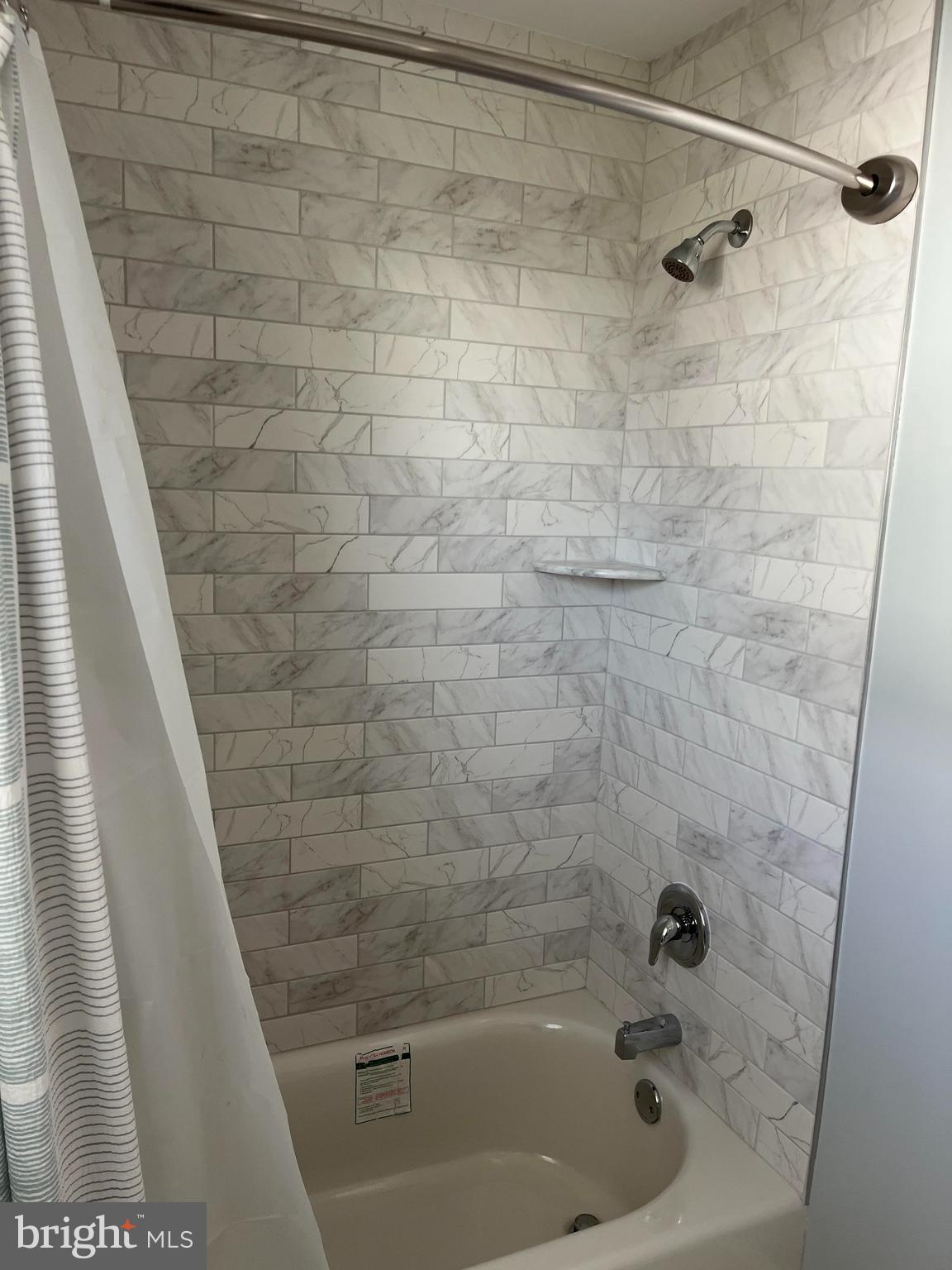 35 South Dupont Road Wilmington, DE 19804 - Photo 19 of 24 Bathroom