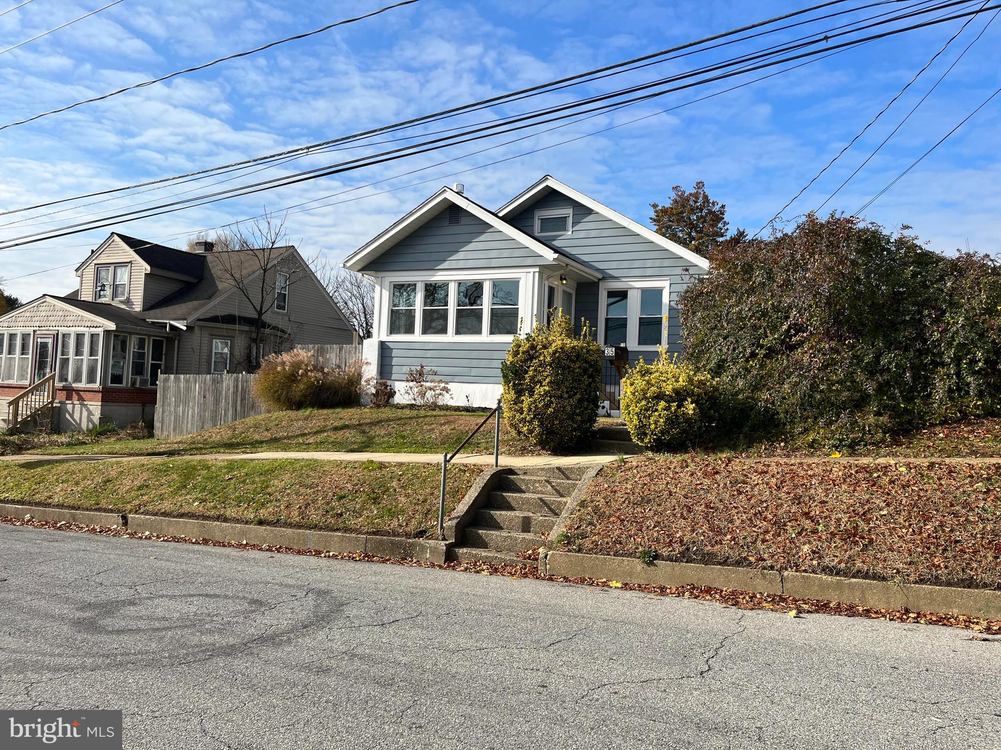 35 South Dupont Road Wilmington, DE 19804 - Photo 2 of 24