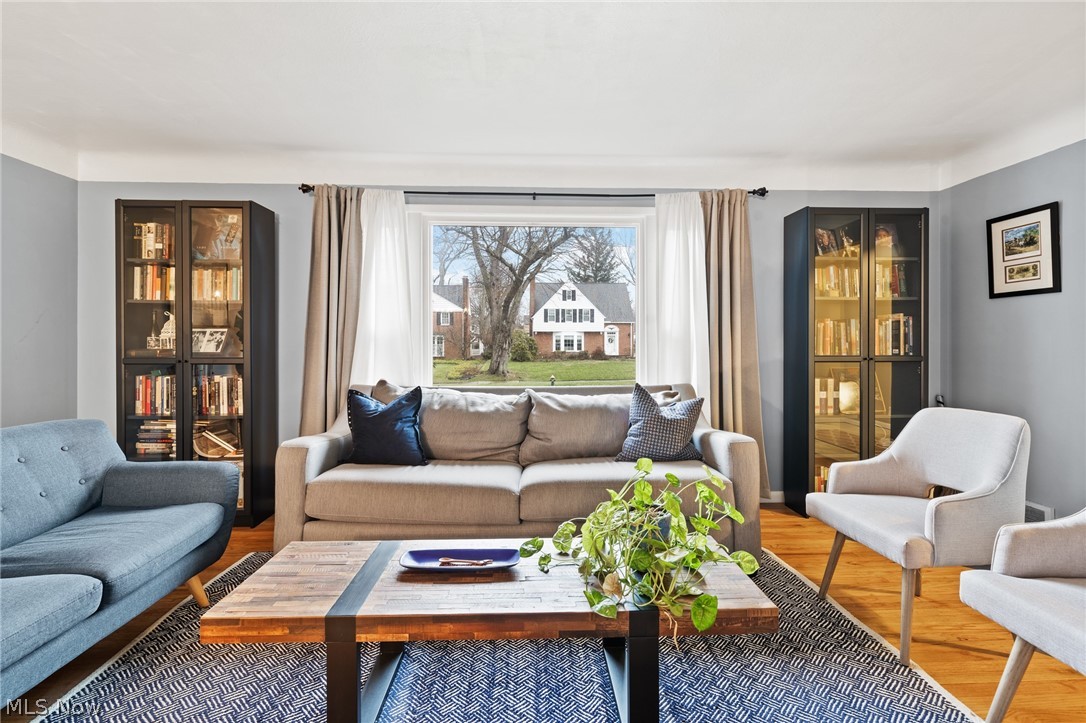 4536 Mackall Road South Euclid, OH 44121 - Photo 8 of 23 The large bright living room allows for ample seating!