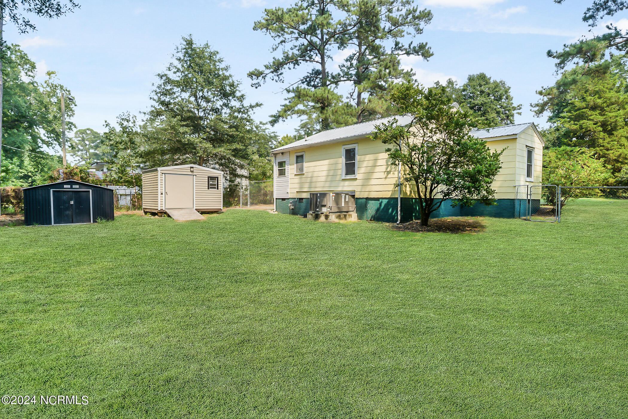 201 Confederate Avenue Rockingham, NC 28379 - Photo 17 of 17 DSC08275