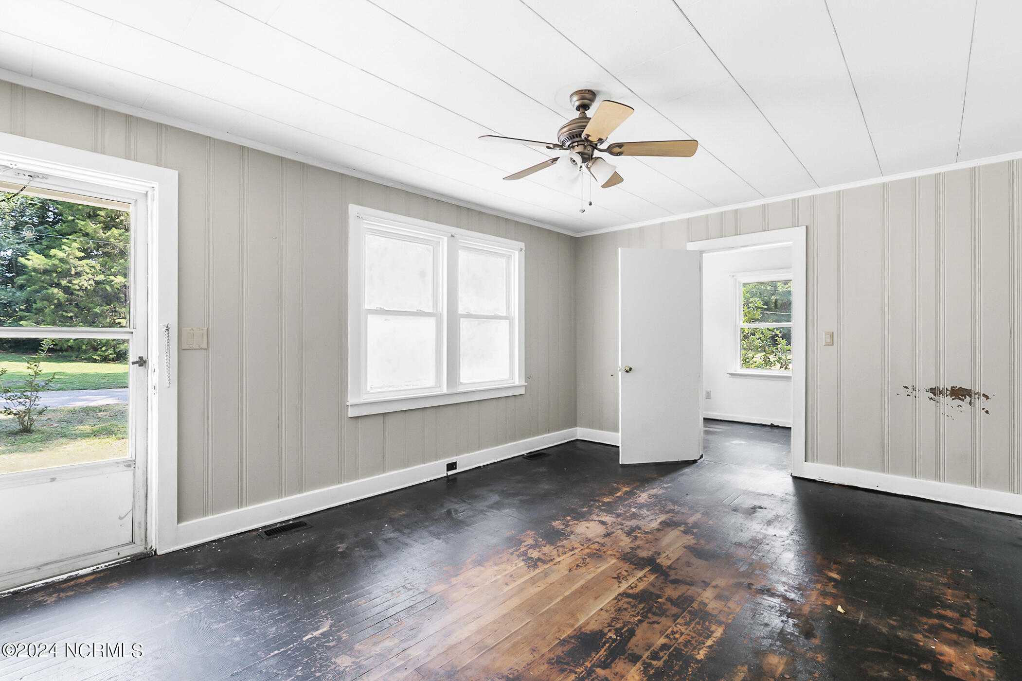 201 Confederate Avenue Rockingham, NC 28379 - Photo 5 of 17 DSC08282