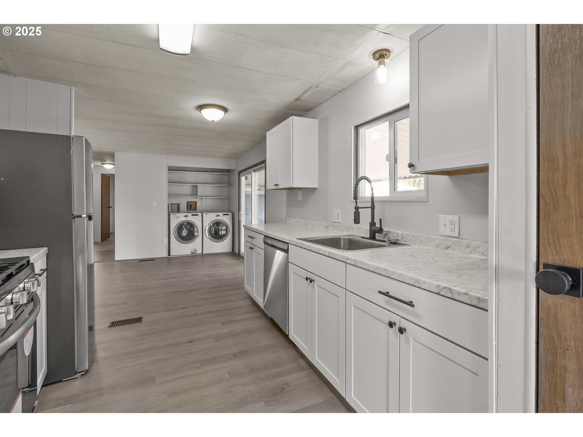 2902 East 2nd Street Newberg, OR 97132 - Photo 12 of 38