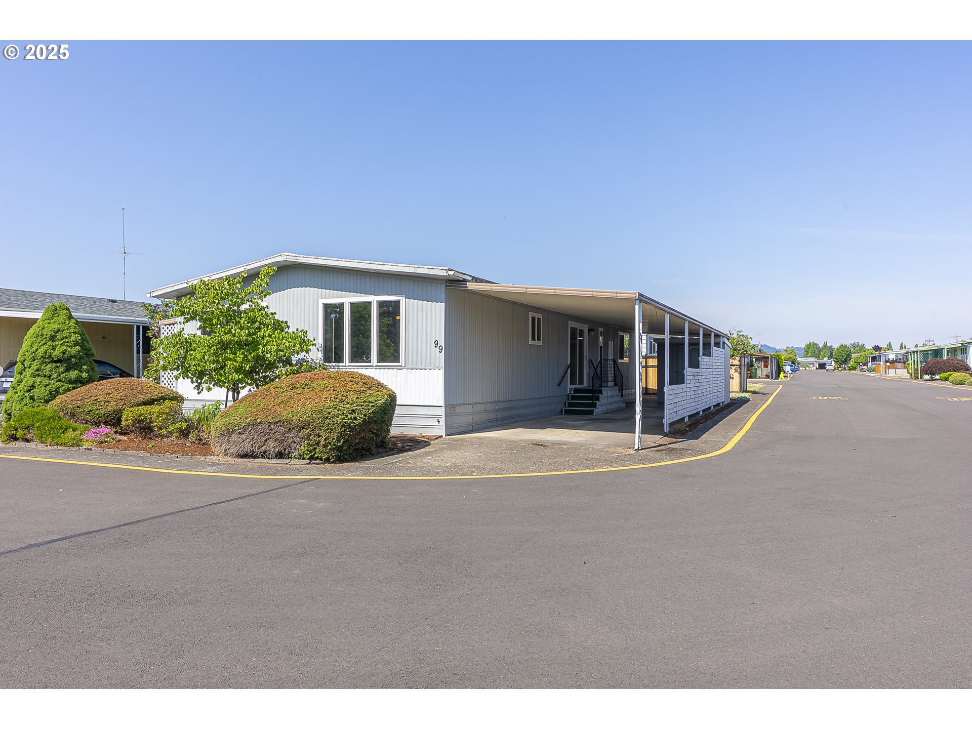 2902 East 2nd Street Newberg, OR 97132 - Photo 2 of 38