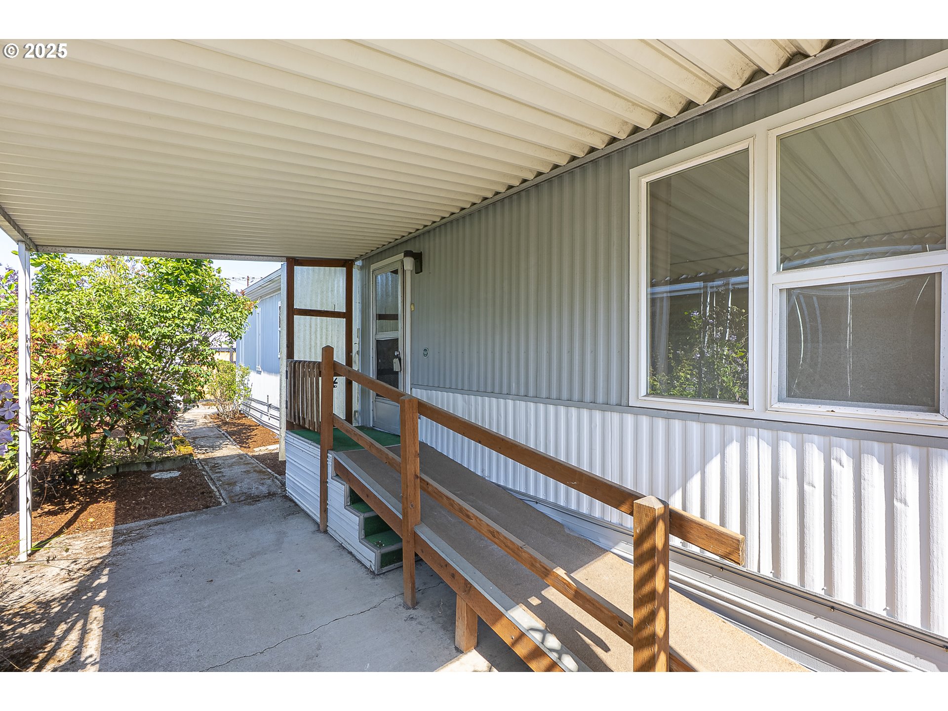 2902 East 2nd Street Newberg, OR 97132 - Photo 3 of 38