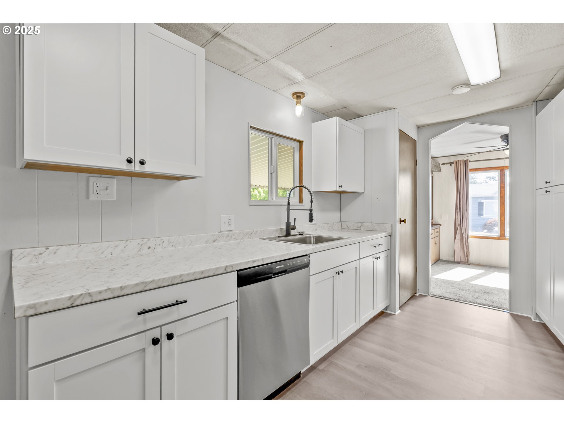 2902 East 2nd Street Newberg, OR 97132 - Photo 10 of 38