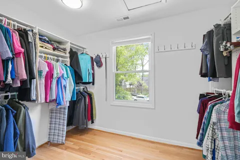 $995,000 | 7937 Freehollow Drive, Falls Church, VA 22042