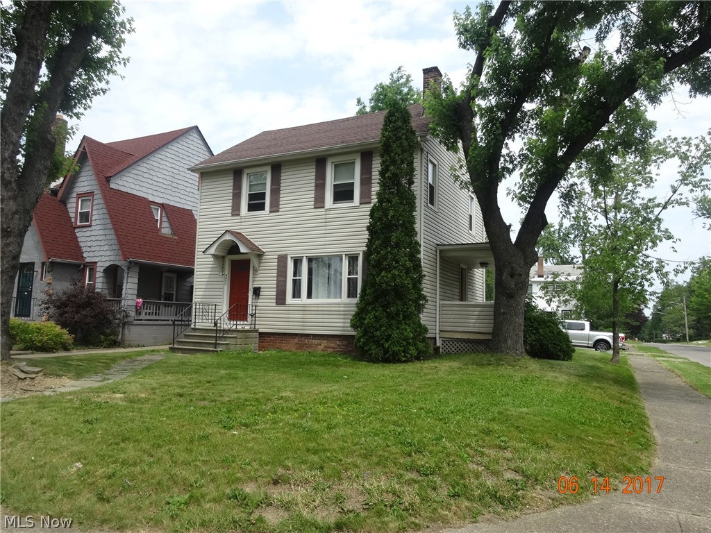 3431 Hartwood Road Cleveland Heights, OH 44112 - Photo 1 of 19