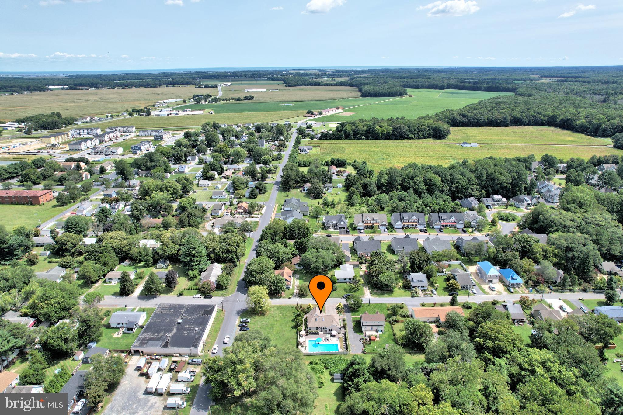 330 Behringer Avenue Milton, DE 19968 - Photo 11 of 49 Shopping in Milton is Just a Short Walk