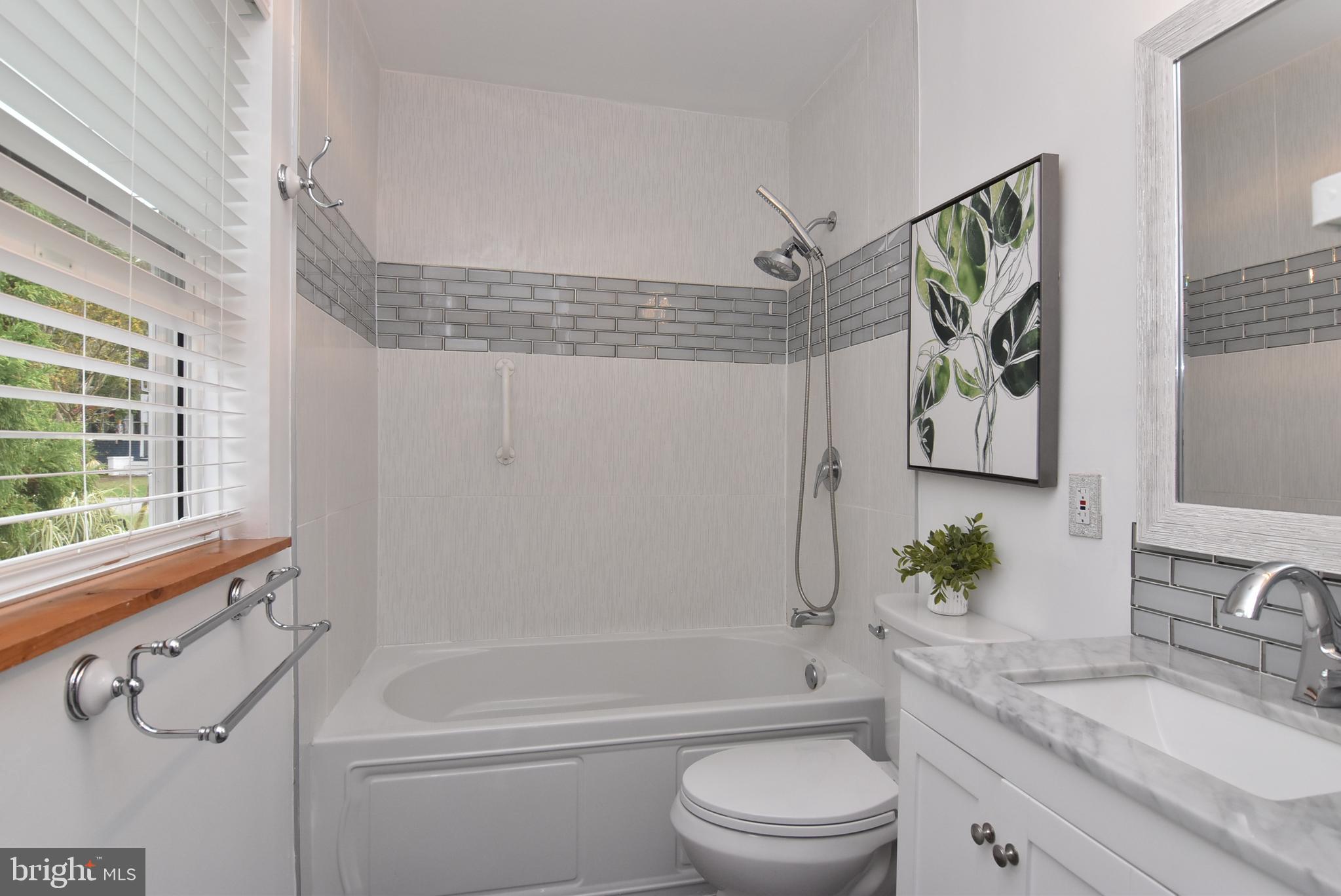 330 Behringer Avenue Milton, DE 19968 - Photo 35 of 49 Primary Bath