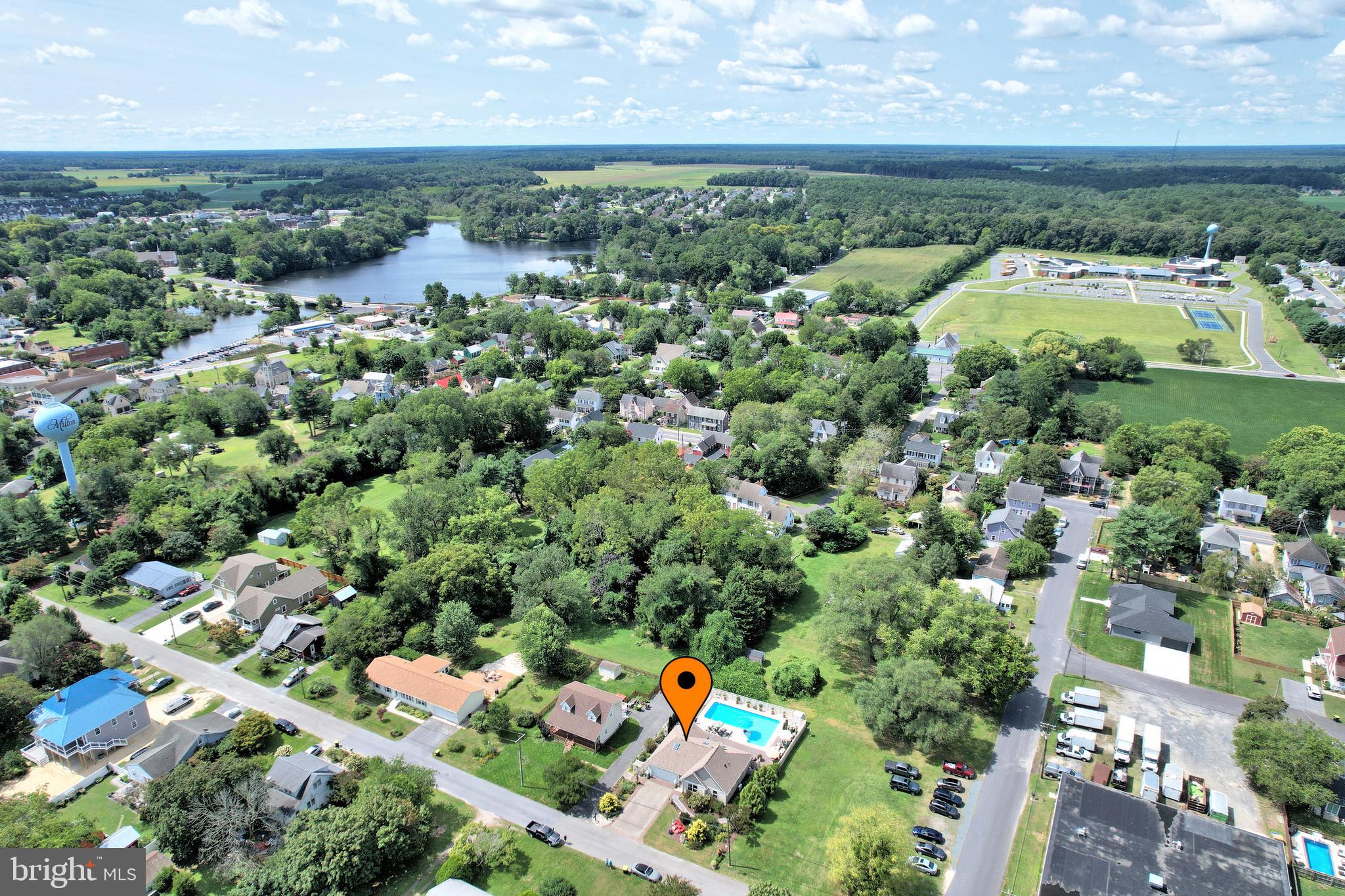 330 Behringer Avenue Milton, DE 19968 - Photo 8 of 49 Walk to Milton's Restaurants
