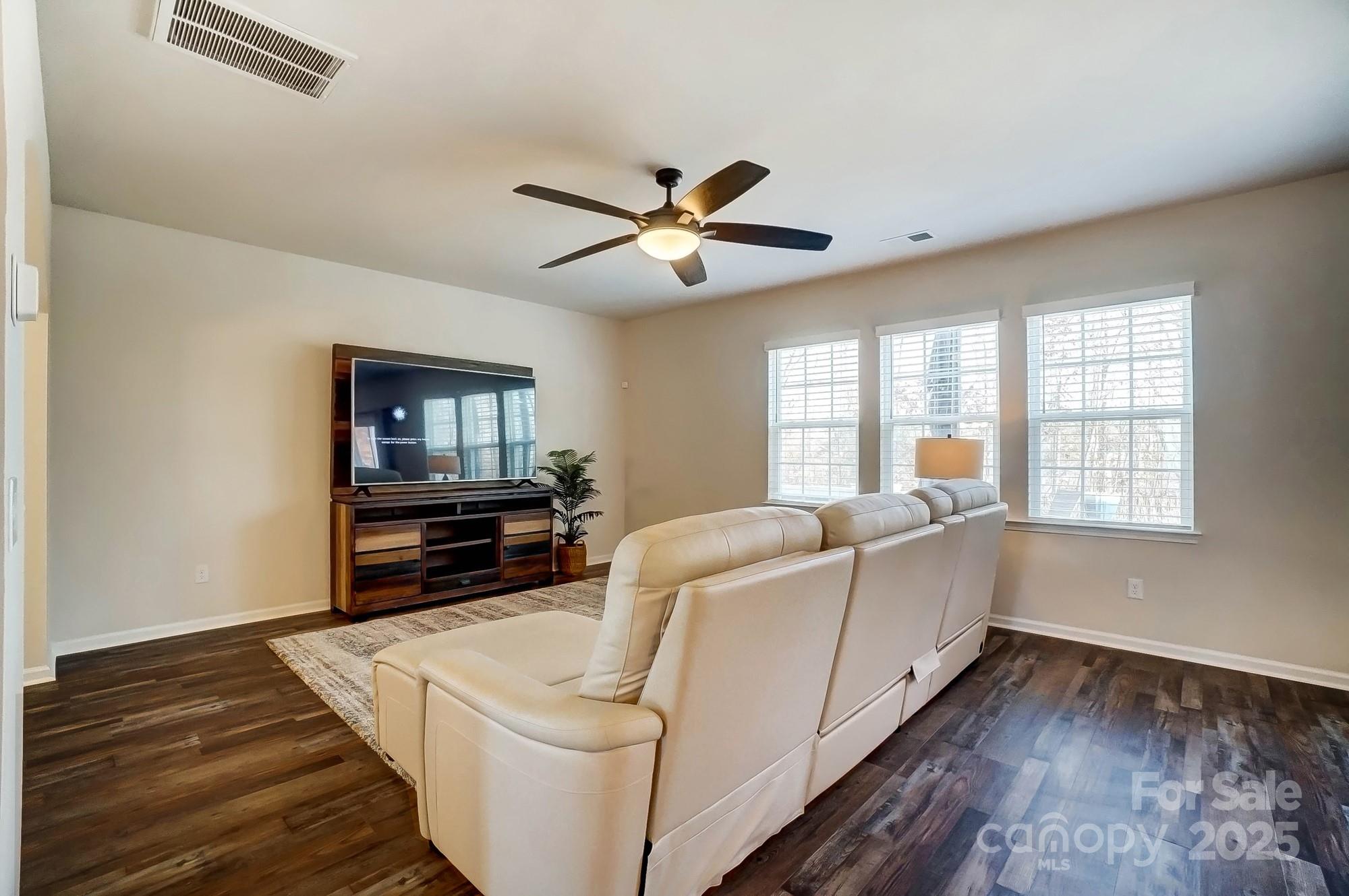 141 Lambeth Loop Mooresville, NC 28115 - Photo 4 of 48