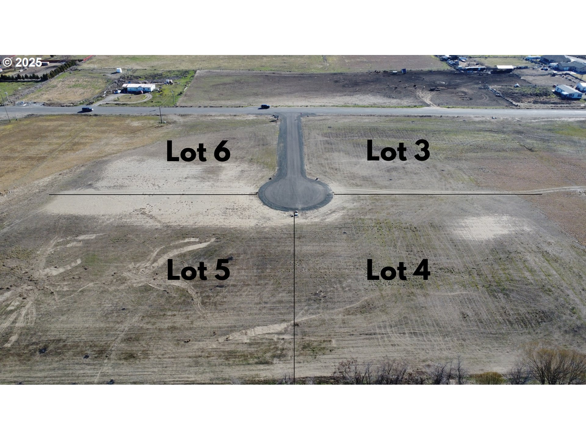 West Nicole Drive Irrigon, OR 97844 - Photo 2 of 4 a bathroom with a sink