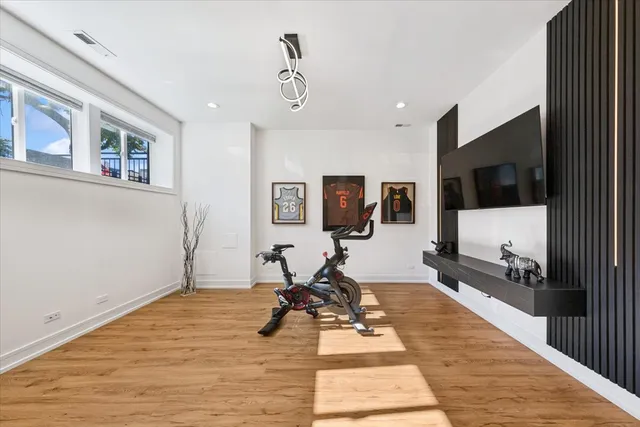 $795,000 | 3576 West Wabansia Avenue, Unit 1, Chicago, IL 60647