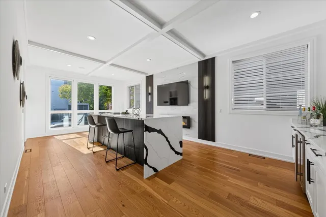 $795,000 | 3576 West Wabansia Avenue, Unit 1, Chicago, IL 60647