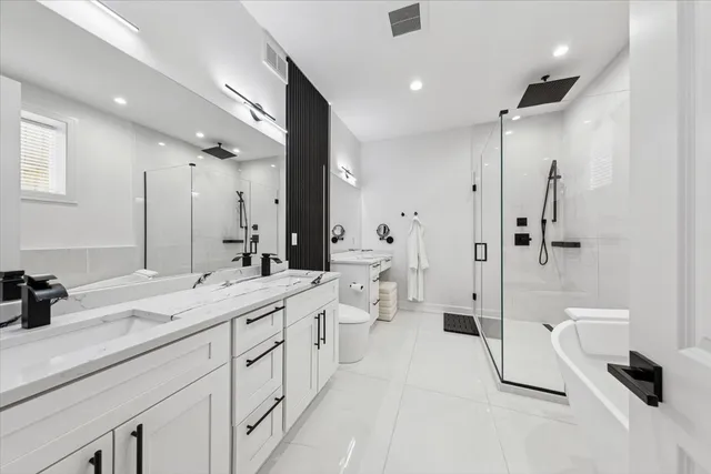 $795,000 | 3576 West Wabansia Avenue, Unit 1, Chicago, IL 60647