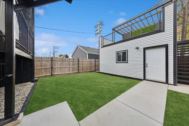 $795,000 | 3576 West Wabansia Avenue, Unit 1, Chicago, IL 60647