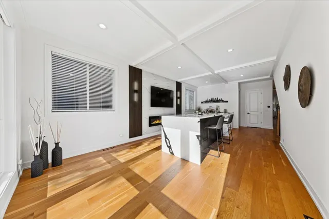 $795,000 | 3576 West Wabansia Avenue, Unit 1, Chicago, IL 60647