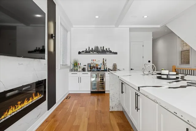 $795,000 | 3576 West Wabansia Avenue, Unit 1, Chicago, IL 60647