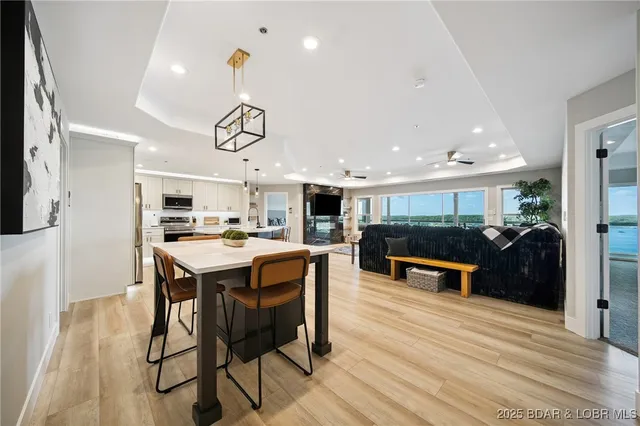 $695,000 | 116 Emerald Bay Drive, Unit 3C, Lake Ozark, MO 65049