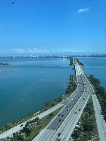 $3,650 | 601 Northeast 36th Street, Unit 3111, Miami, FL 33137