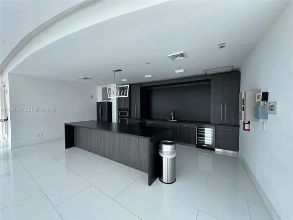 $3,650 | 601 Northeast 36th Street, Unit 3111, Miami, FL 33137