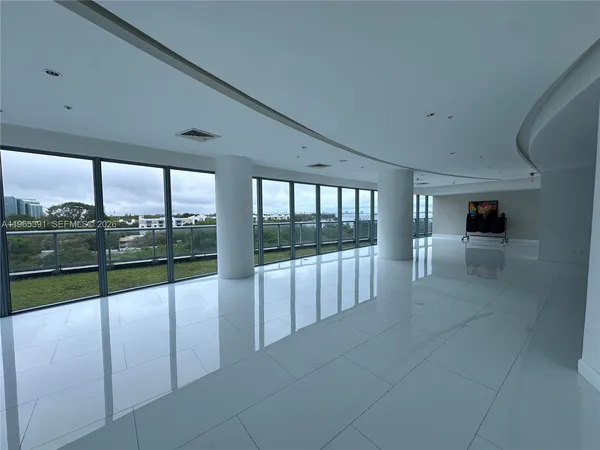 $3,650 | 601 Northeast 36th Street, Unit 3111, Miami, FL 33137