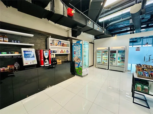 $3,650 | 601 Northeast 36th Street, Unit 3111, Miami, FL 33137