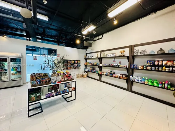 $3,650 | 601 Northeast 36th Street, Unit 3111, Miami, FL 33137