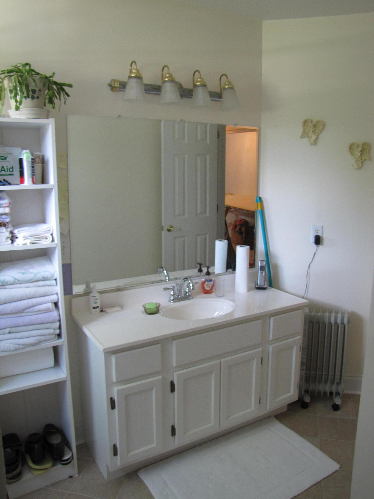 1038 Graysville Road Ringgold, GA 30736 - Photo 25 of 27 Donnahoo_UpstairsBath