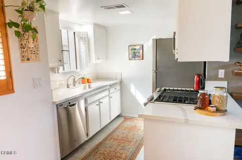 $599,000 | 170 North Sierra Bonita Avenue, Unit 5, Pasadena, CA 91106