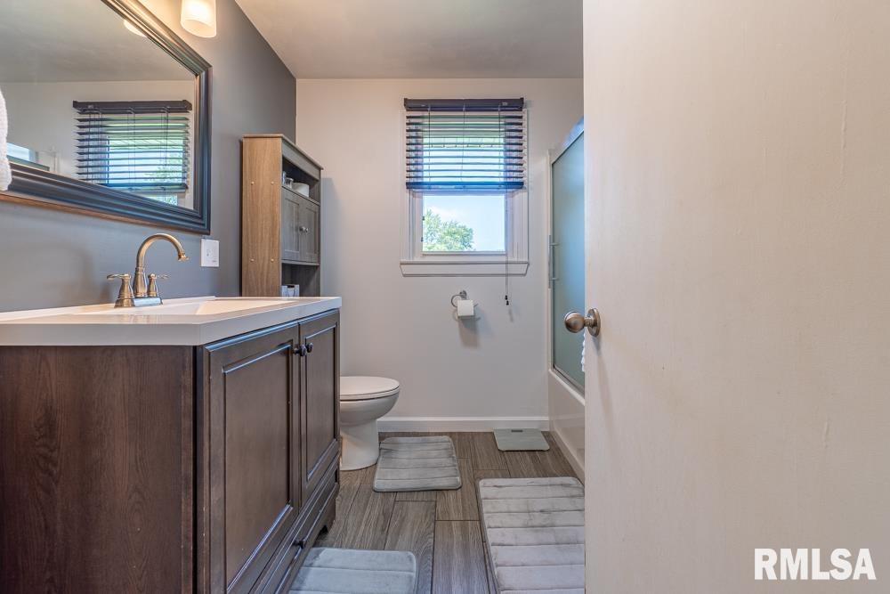 13233 Cedar Street Manito, IL 61546 - Photo 14 of 30 Gallery Image 14