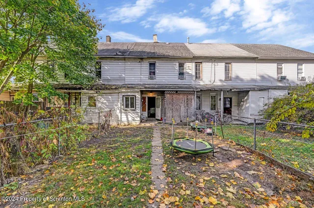 $89,995 | 938 Providence Road, Scranton, PA 18508