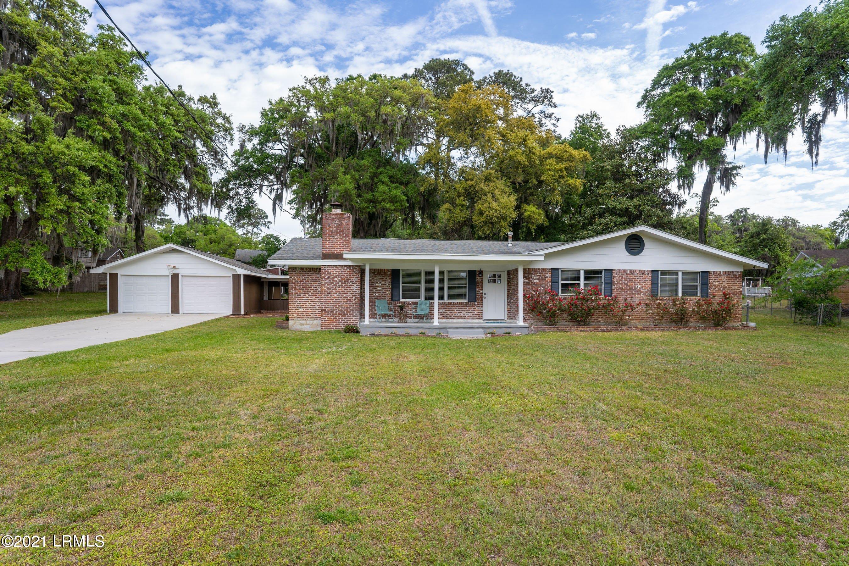 710 State Rd S-7-410 Beaufort, SC 29902 - Photo 1 of 50 DSC09653.jpg-SMALL