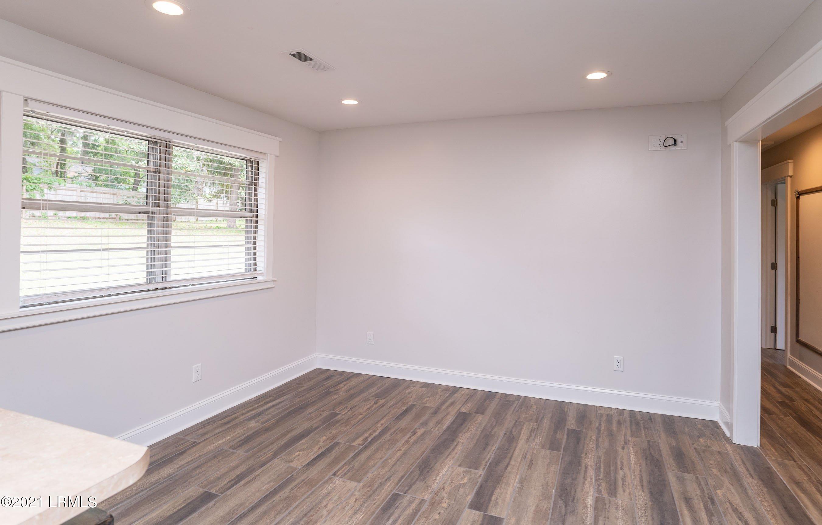 710 State Rd S-7-410 Beaufort, SC 29902 - Photo 26 of 50 DSC09702.jpg-SMALL