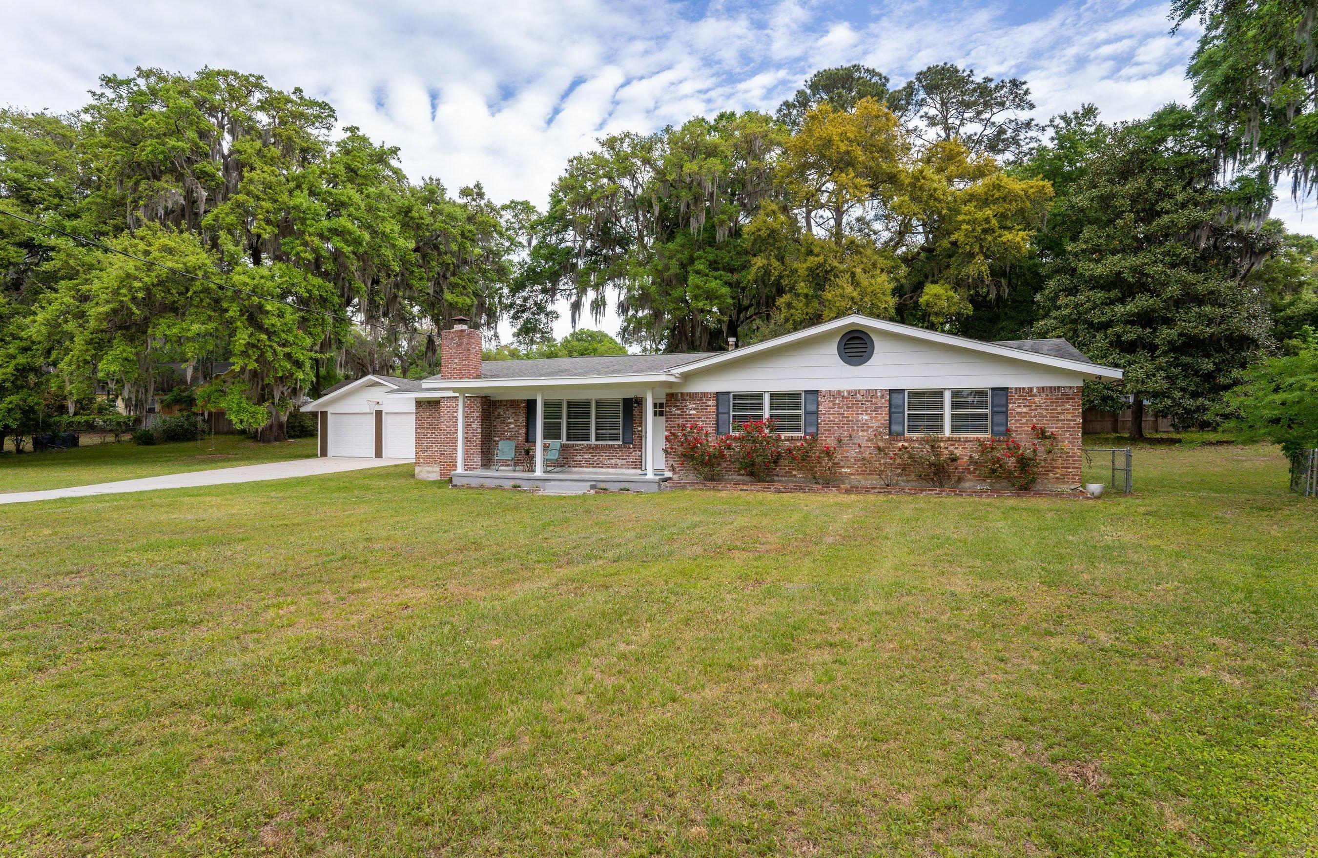 710 State Rd S-7-410 Beaufort, SC 29902 - Photo 3 of 50 DSC09657.jpg-SMALL