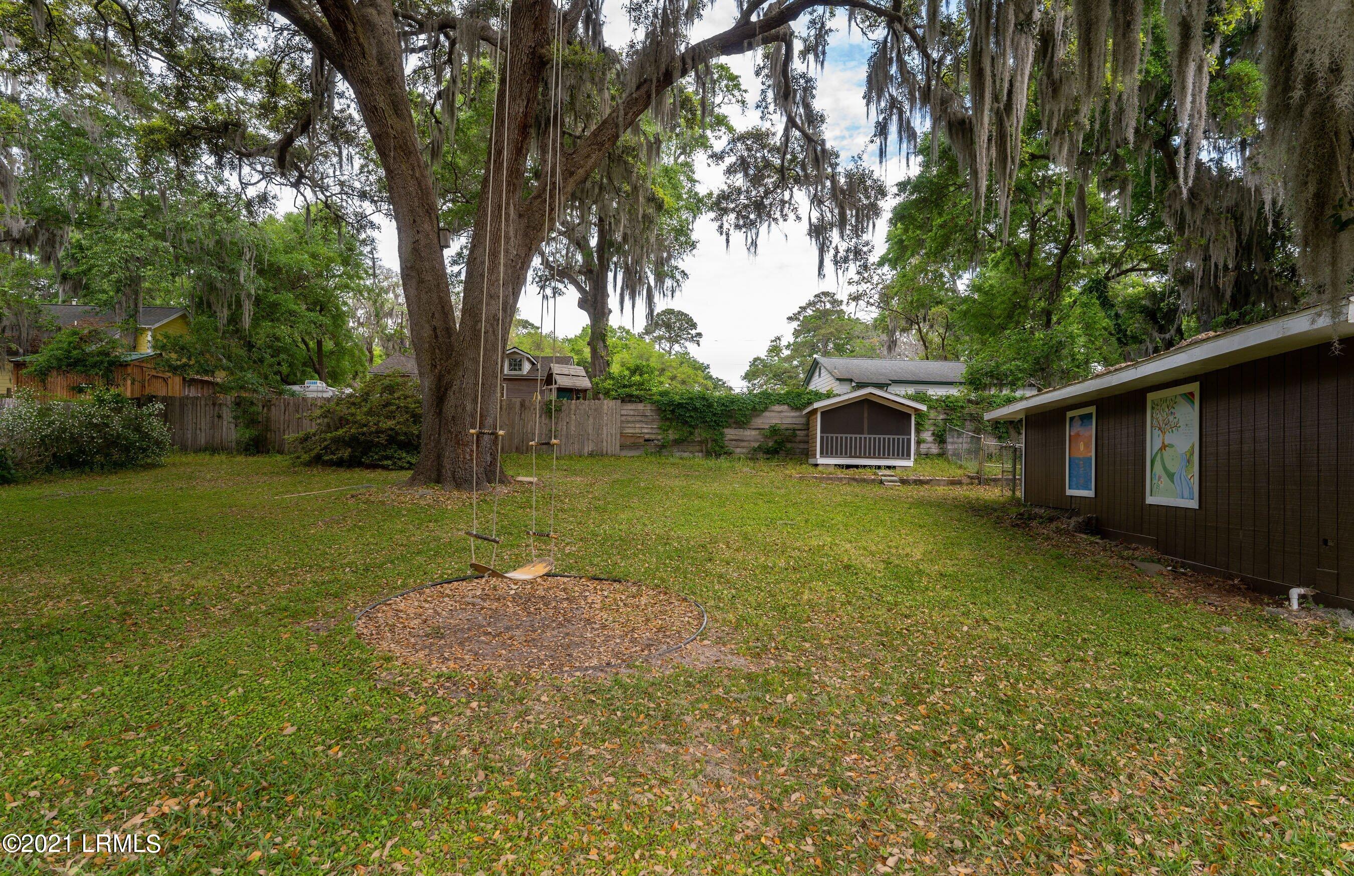 710 State Rd S-7-410 Beaufort, SC 29902 - Photo 5 of 50 DSC09661.jpg-SMALL
