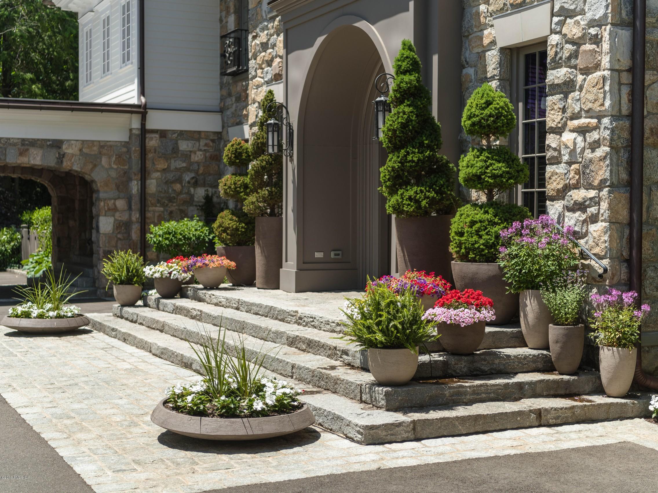 112 Indian Head Road Riverside, CT 06878 - Photo 3 of 49 resized2