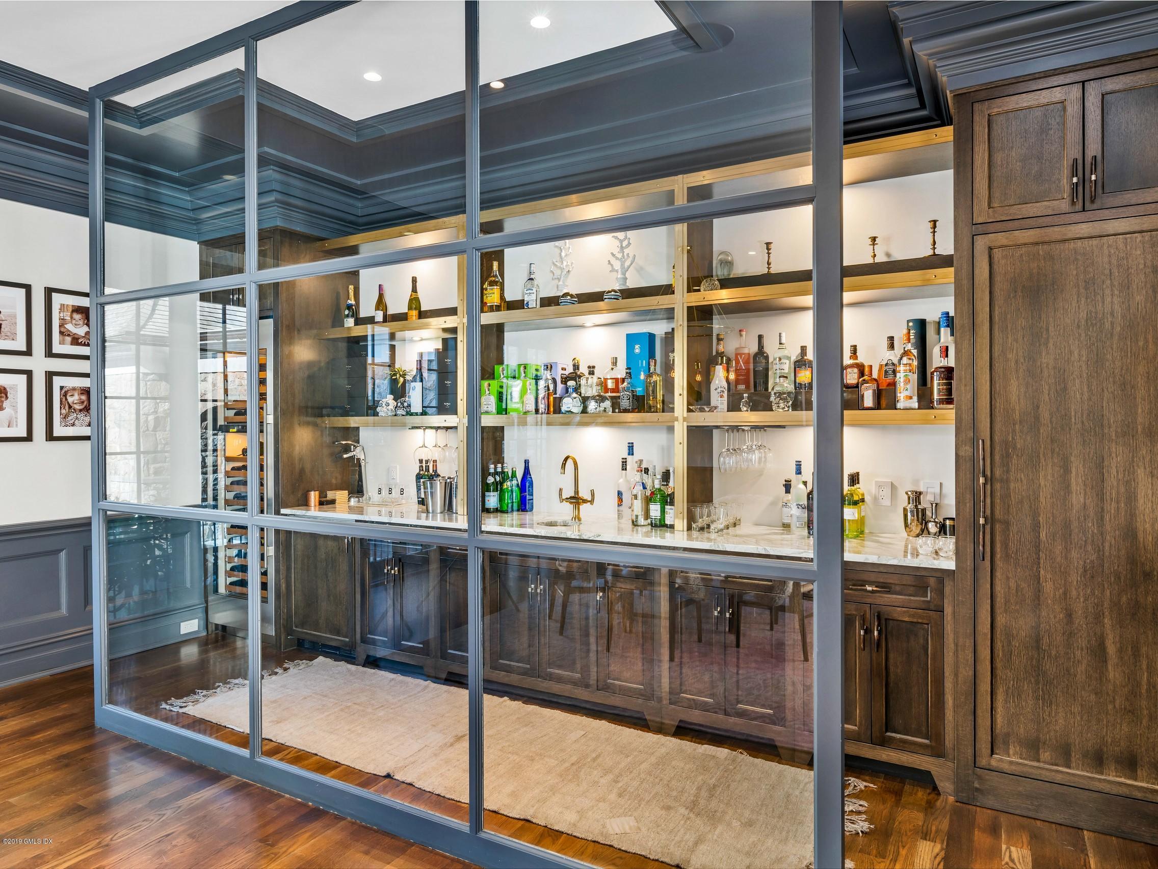 112 Indian Head Road Riverside, CT 06878 - Photo 10 of 49 resized64