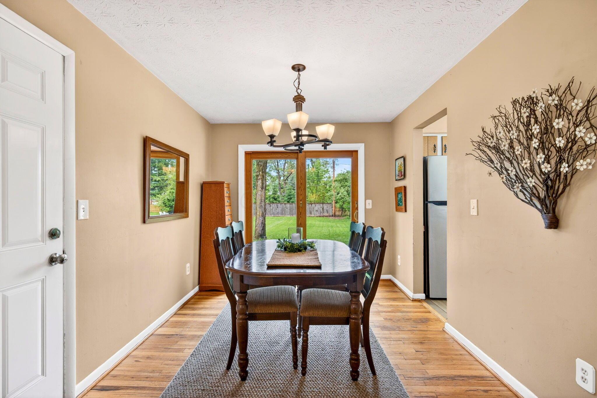 2428 Merbrook Road Columbus, OH 43235 - Photo 12 of 24 2428 Merbrook Rd 29