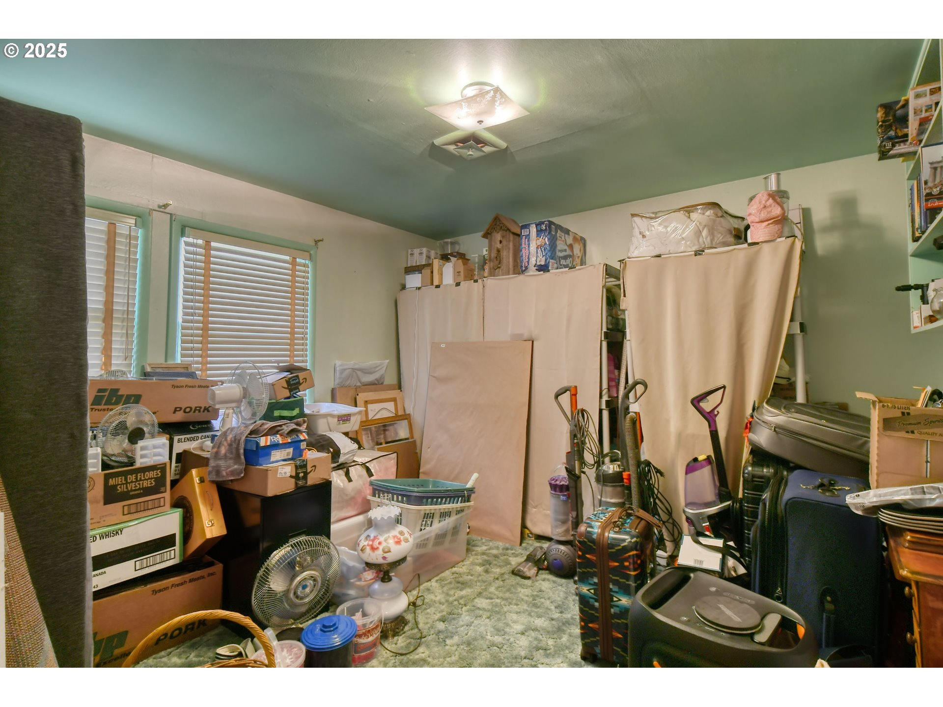 70930 Highway 207 Echo, OR 97826 - Photo 29 of 48 a view of a room with gym equipment