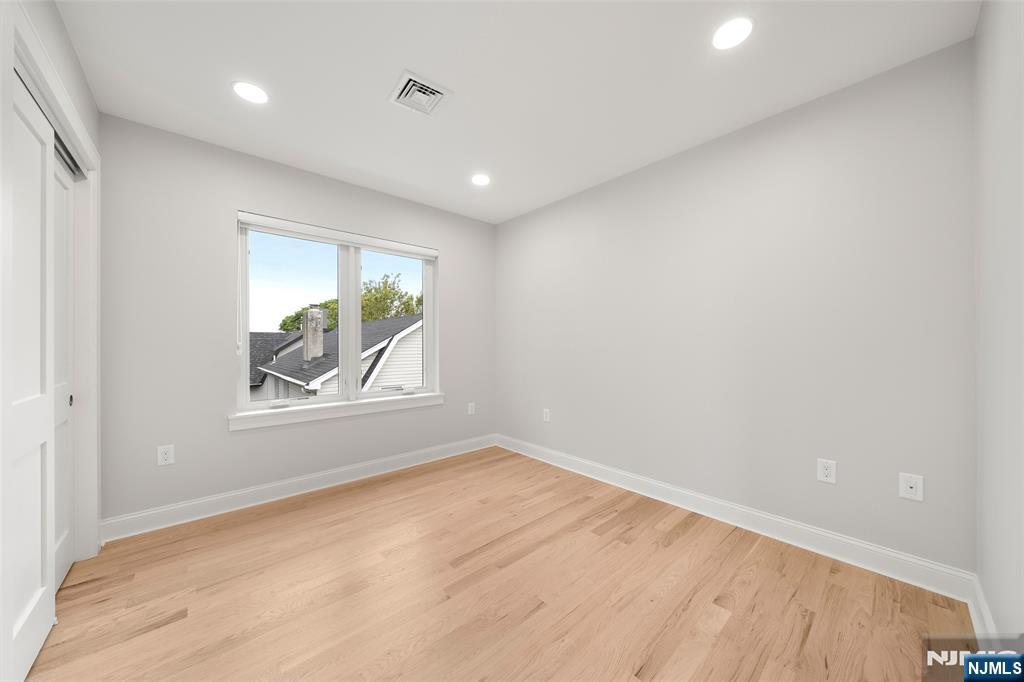 1000 Elm Avenue, Unit 2 Ridgefield, NJ 07657 - Photo 15 of 19 Gallery Image 15