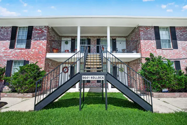 $1,050 | 9641 Hollock Street, Unit 4, Houston, TX 77075