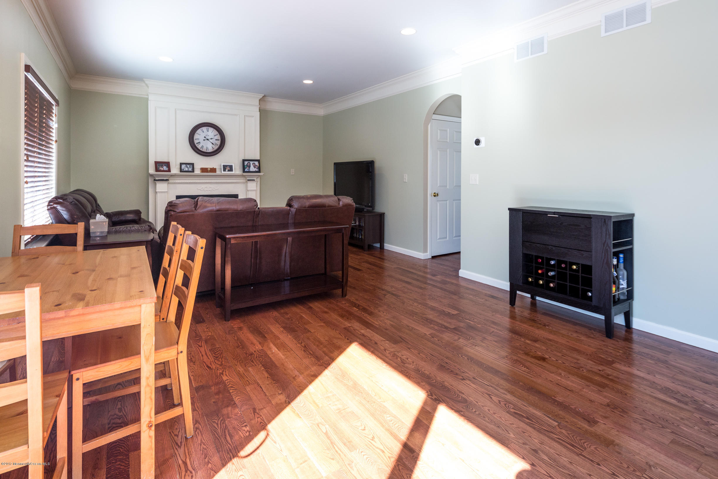 30 Perry Street Keyport, NJ 07735 - Photo 3 of 20 Living Room