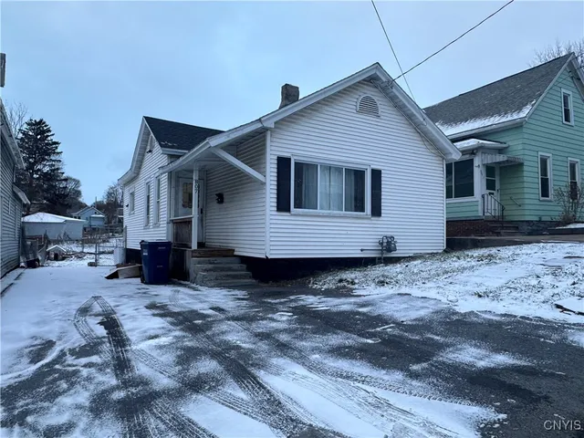 $124,900 | 807 East Division Street, Syracuse, NY 13208