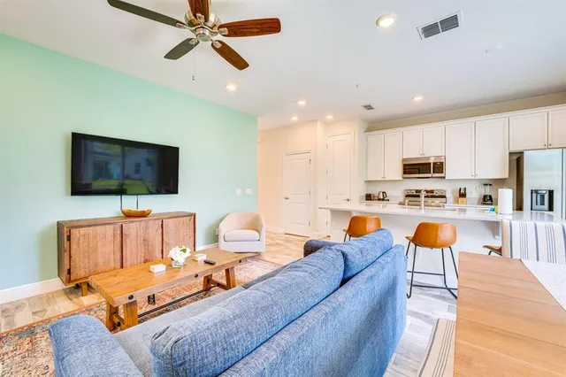 $3,250 | 8209 Surf Street, Kissimmee, FL 34747