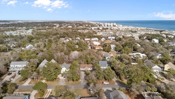 $685,000 | 128 Doe Drive, Emerald Isle, NC 28594