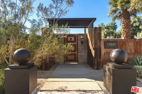 $1,099,000 | 19591 Prickly Pear Trail, Desert Hot Springs, CA 92241