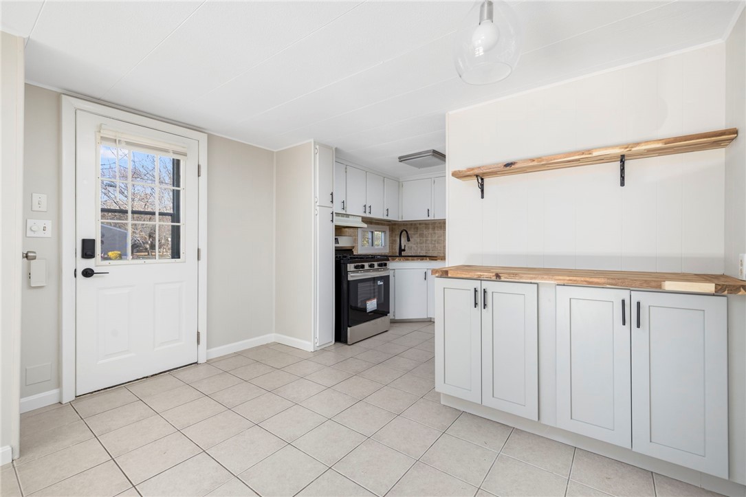 12 Valiant Drive Coventry, RI 02816 - Photo 11 of 33