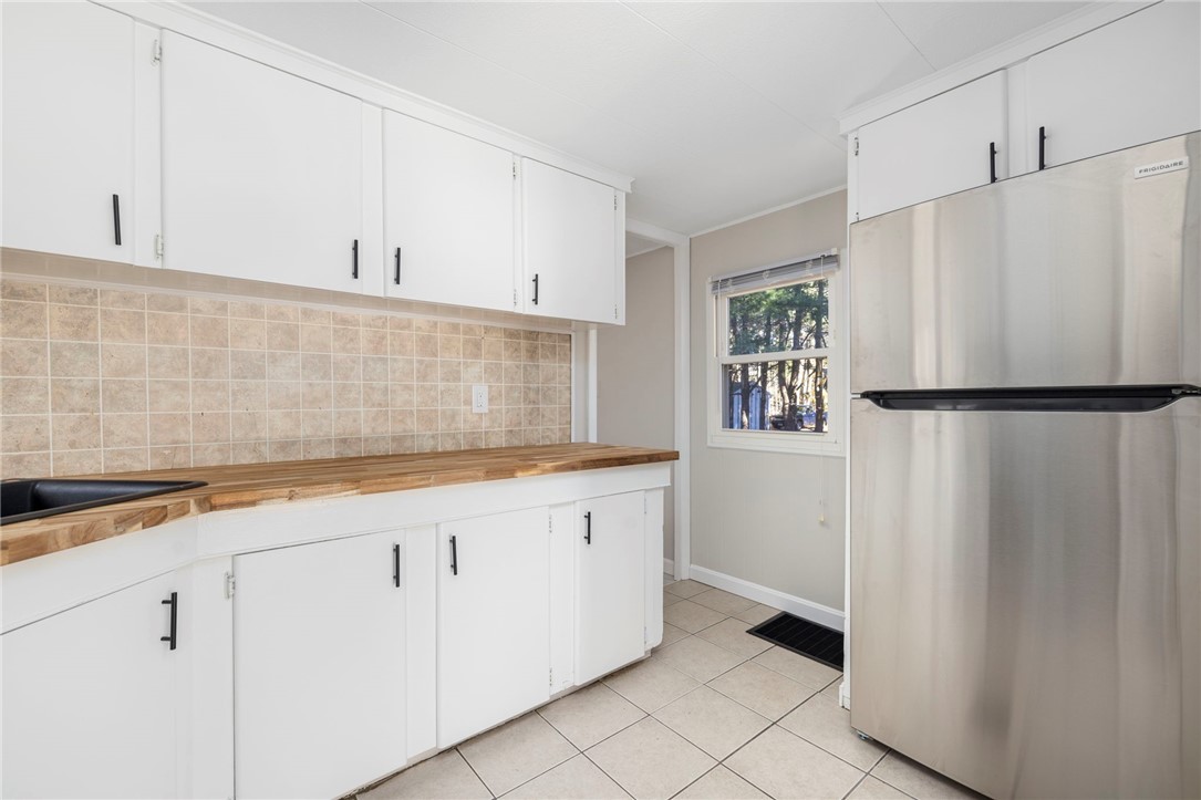 12 Valiant Drive Coventry, RI 02816 - Photo 14 of 33