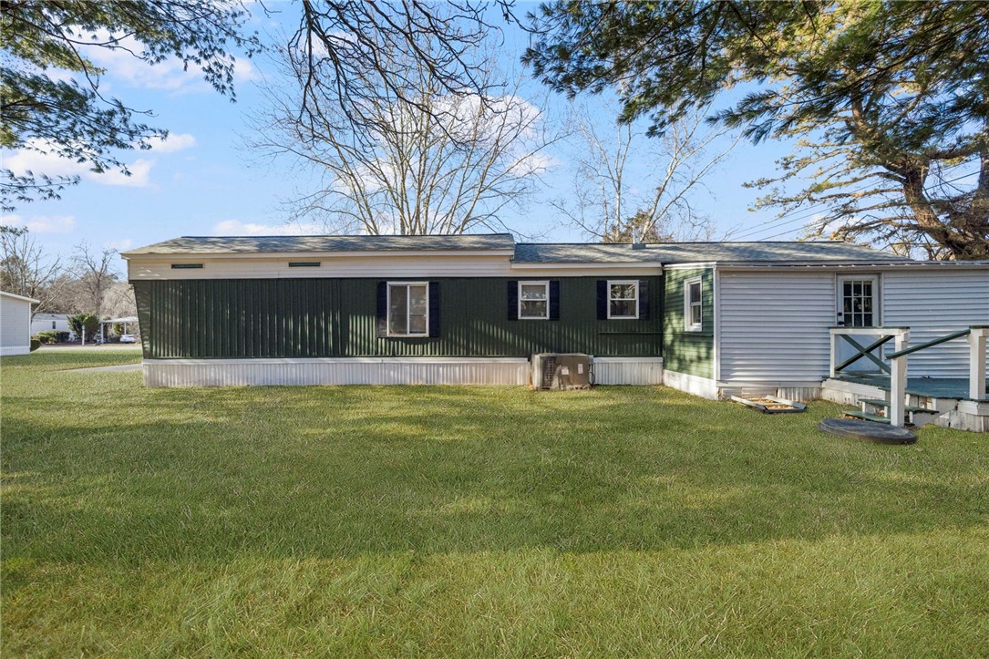 12 Valiant Drive Coventry, RI 02816 - Photo 27 of 33